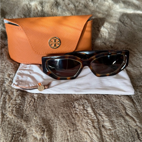 Tory Burch Tortoise Sunglasses GORGEOUS main image 8